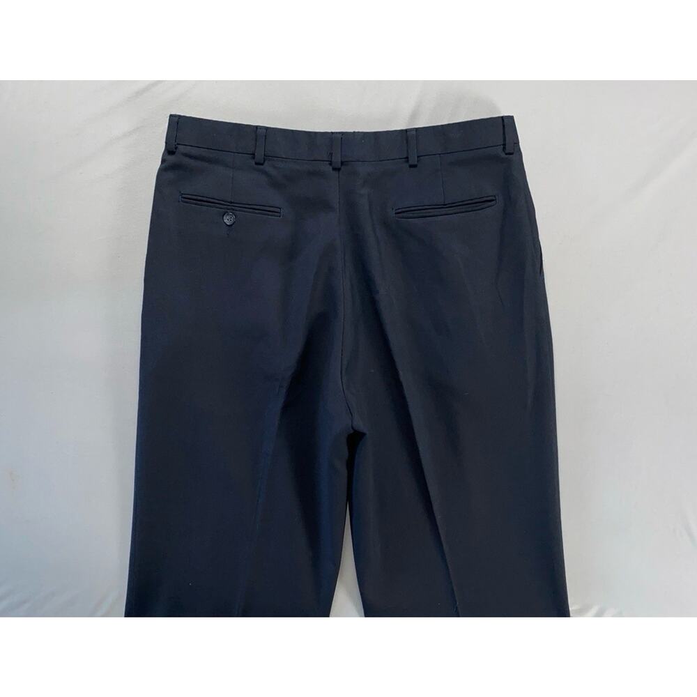 Levi's Travelers Vintage Pleated Washable Poly-Wool Dress Pants, Slacks. 36X29. - Picture 8 of 9